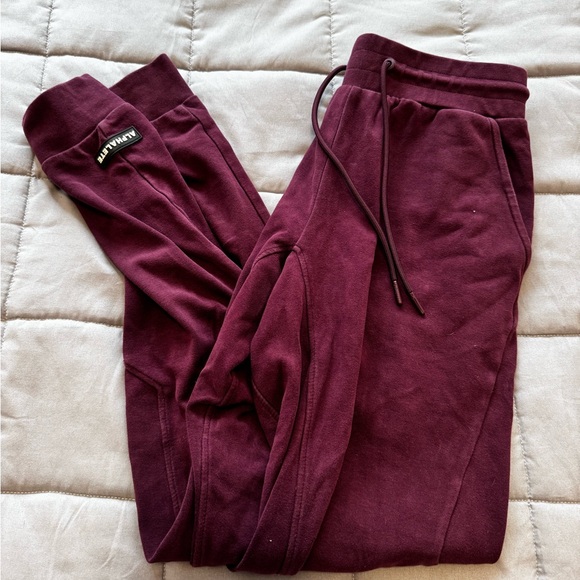 Alphalete sweats/joggers - Picture 3 of 3